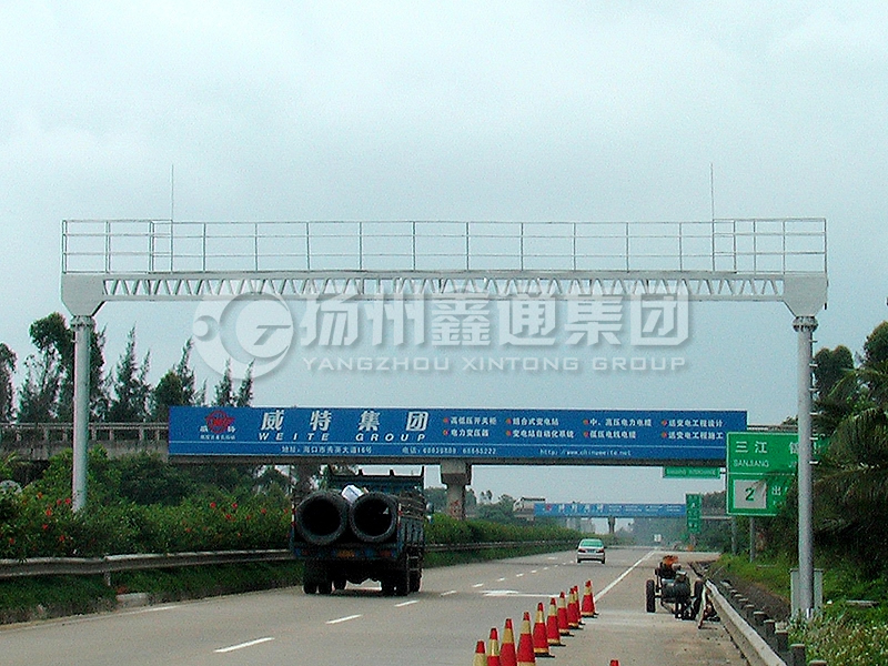 LMJ-010，情報(bào)板龍門架