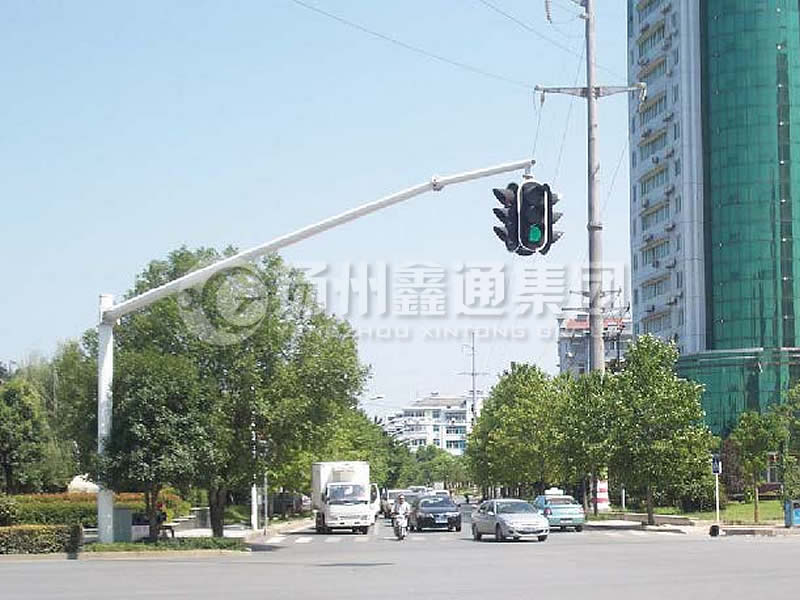 XHDG-047，吊籠式信號燈桿